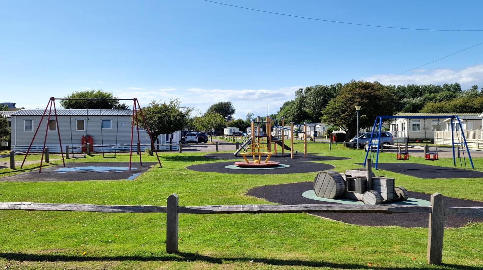 Amor, West Sands Holiday Park, Selsey Ngoại thất bức ảnh